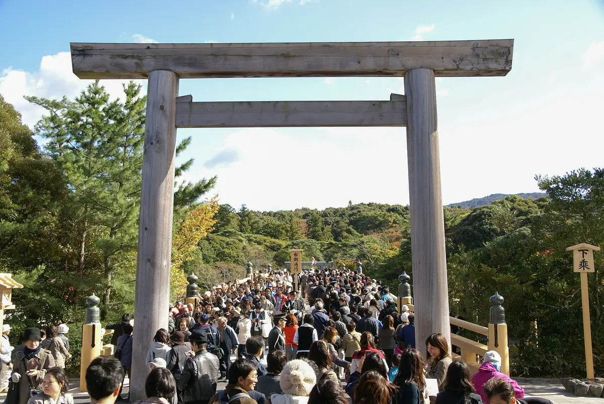 年末年始のお伊勢参りは要注意！伊勢神宮周辺の交通規制やパーク＆バスライド、インターチェンジの出口規制について | 観光三重(かんこうみえ) | 三重 県の観光・旅行情報はここ！